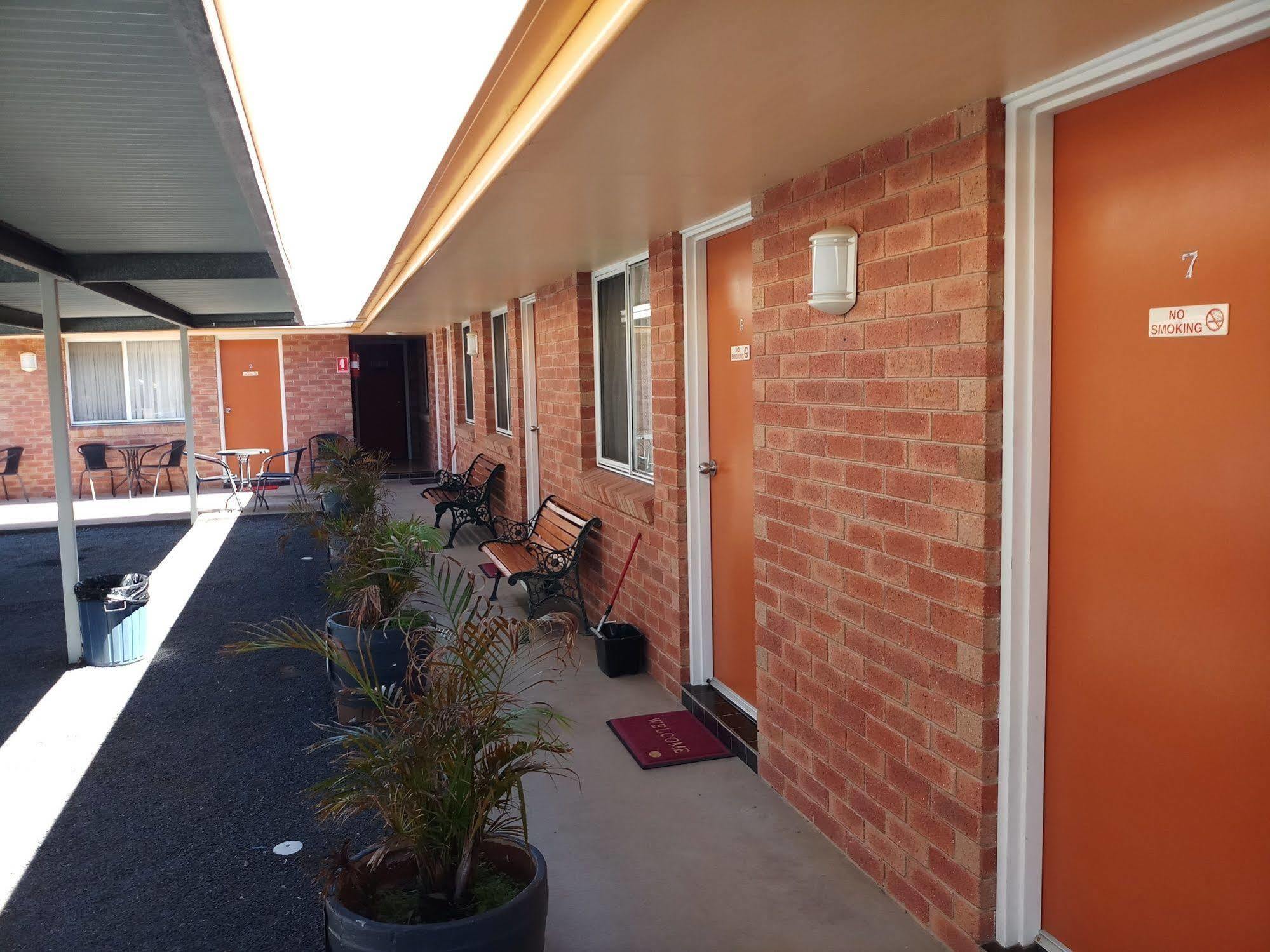 Alfa Motel Gilgandra Extérieur photo